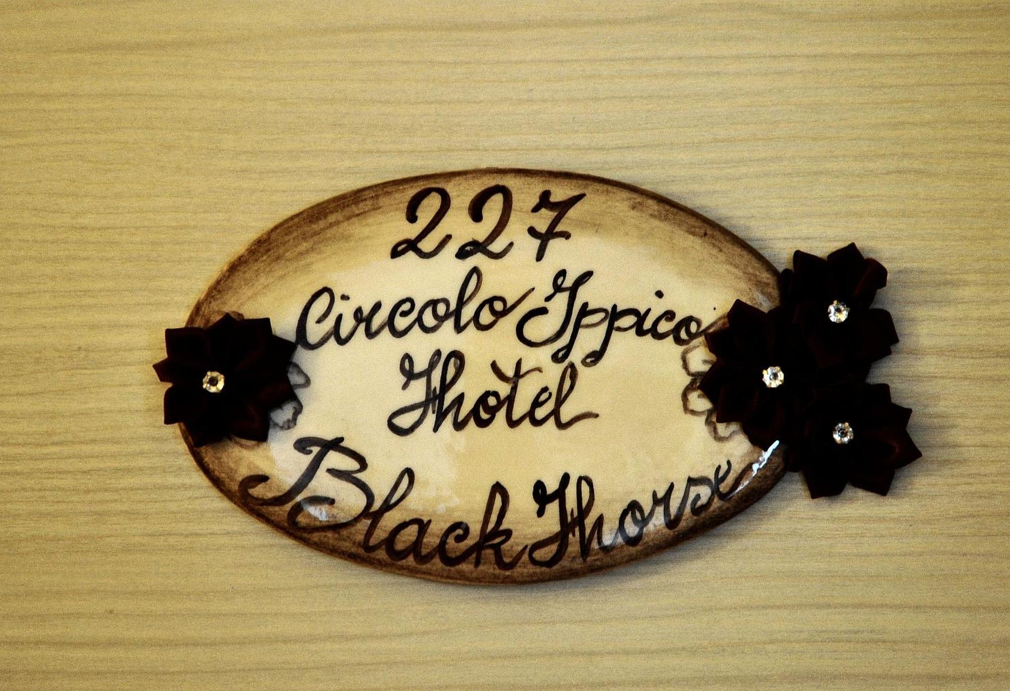 Relais Black Horse Millesimo Pokoj fotografie